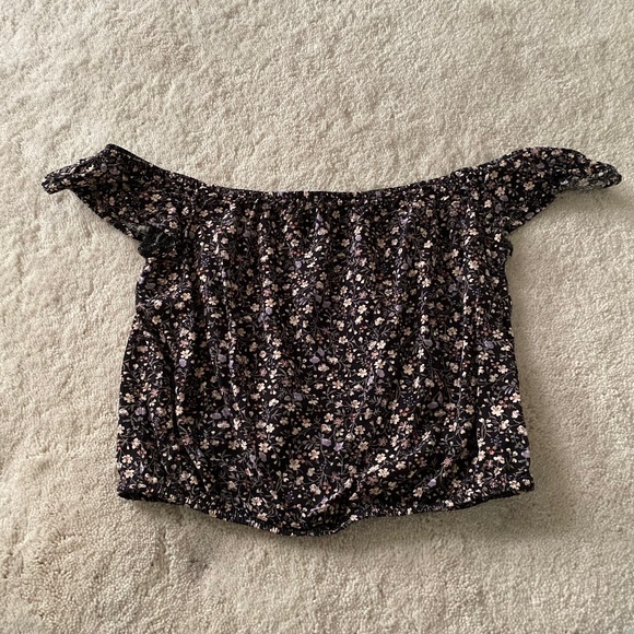 Garage Off-the Shoulder Floral Crop Top - Picture 1 of 3